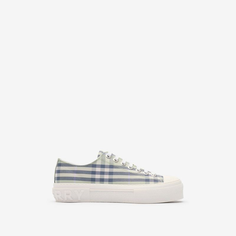 Check Sneakers 1