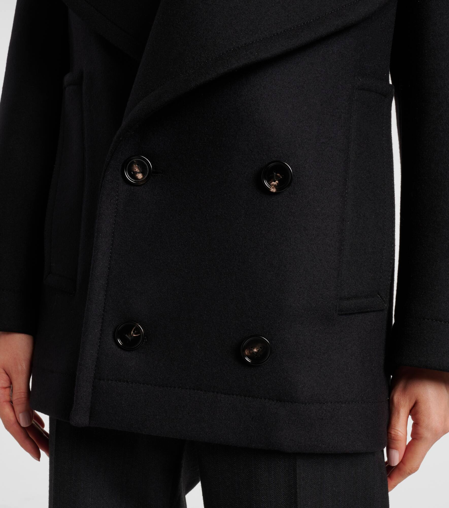 Double-breasted wool coat - 5