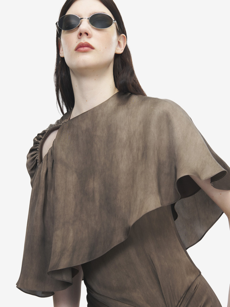 Asymmetric Cape 5