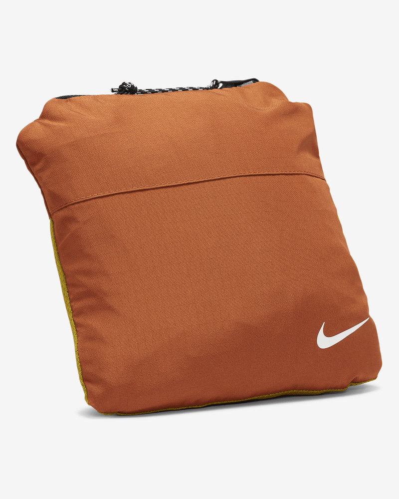 Nike Men's 7" Cargo Swim Volley Shorts 10