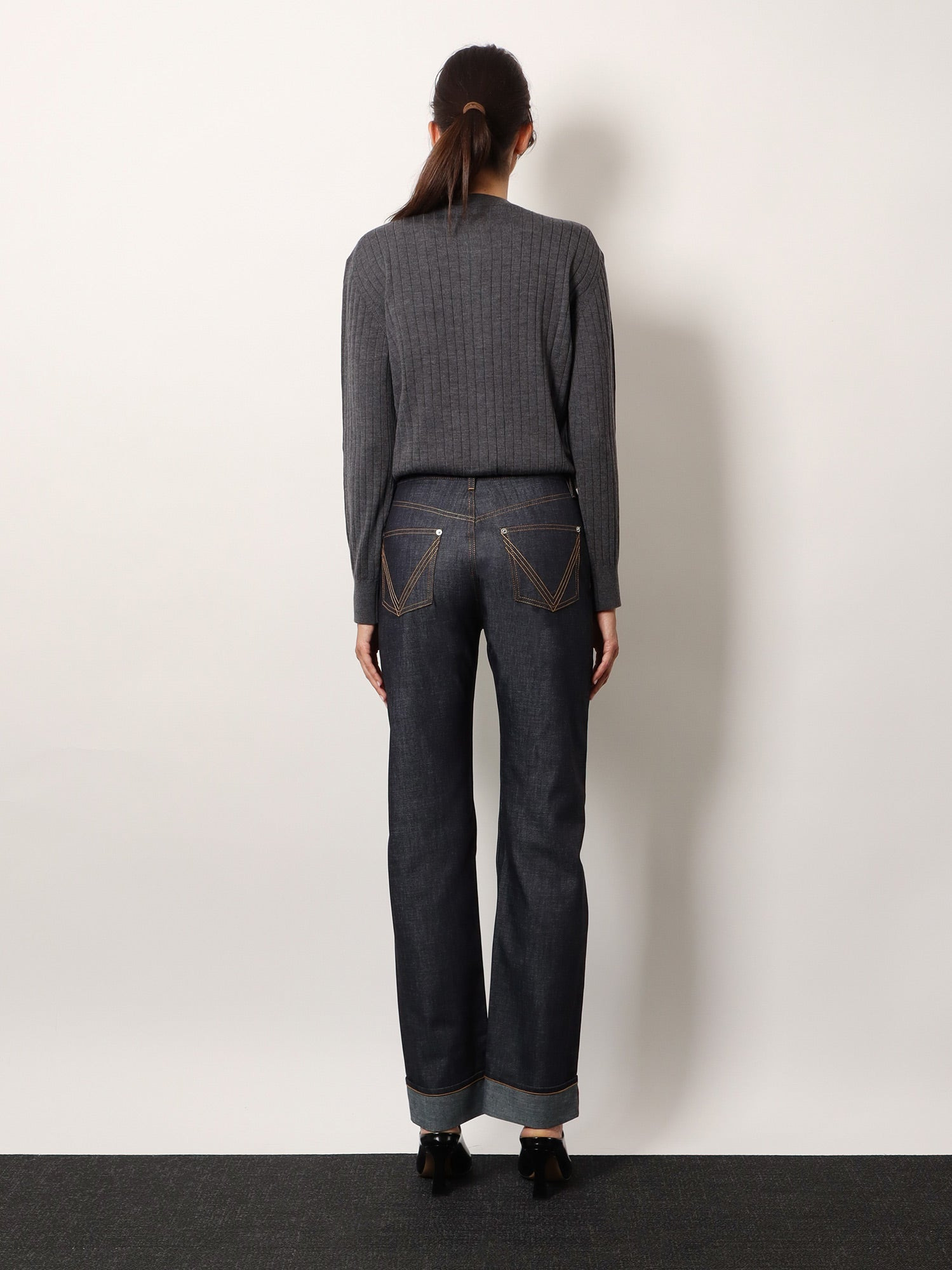 Turned Up Jeans With Straight Leg - 3