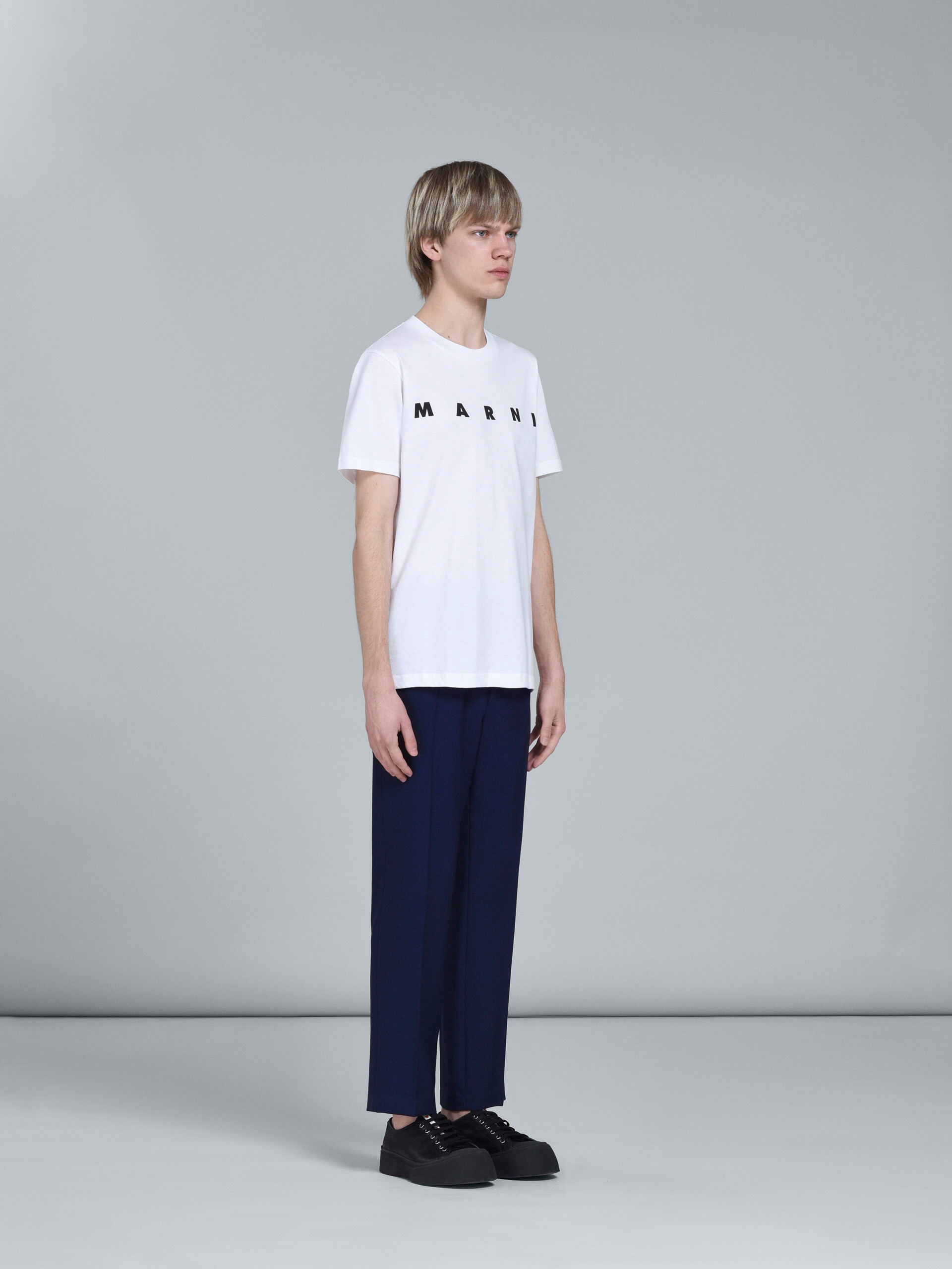 WHITE LOGO PRINT T-SHIRT - 5