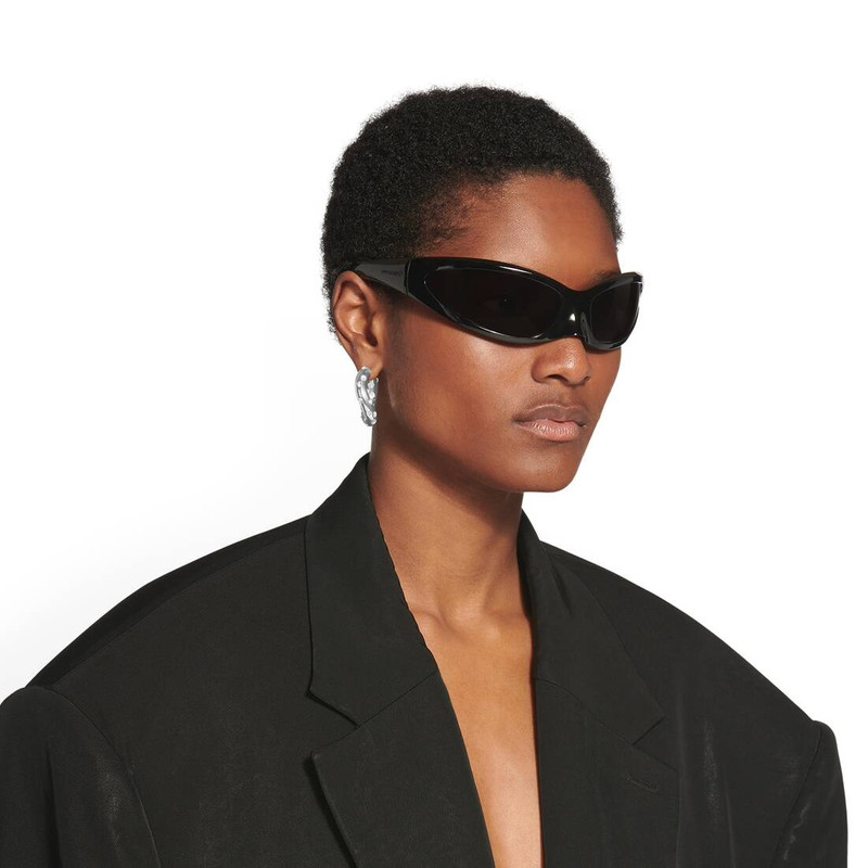 loop dots earrings 4