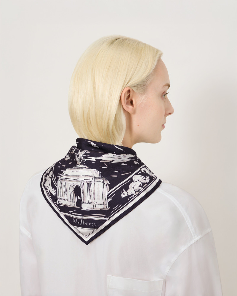 Mulberry Square Scarf - British Park
Deep Aubergine Silk Twill outlook