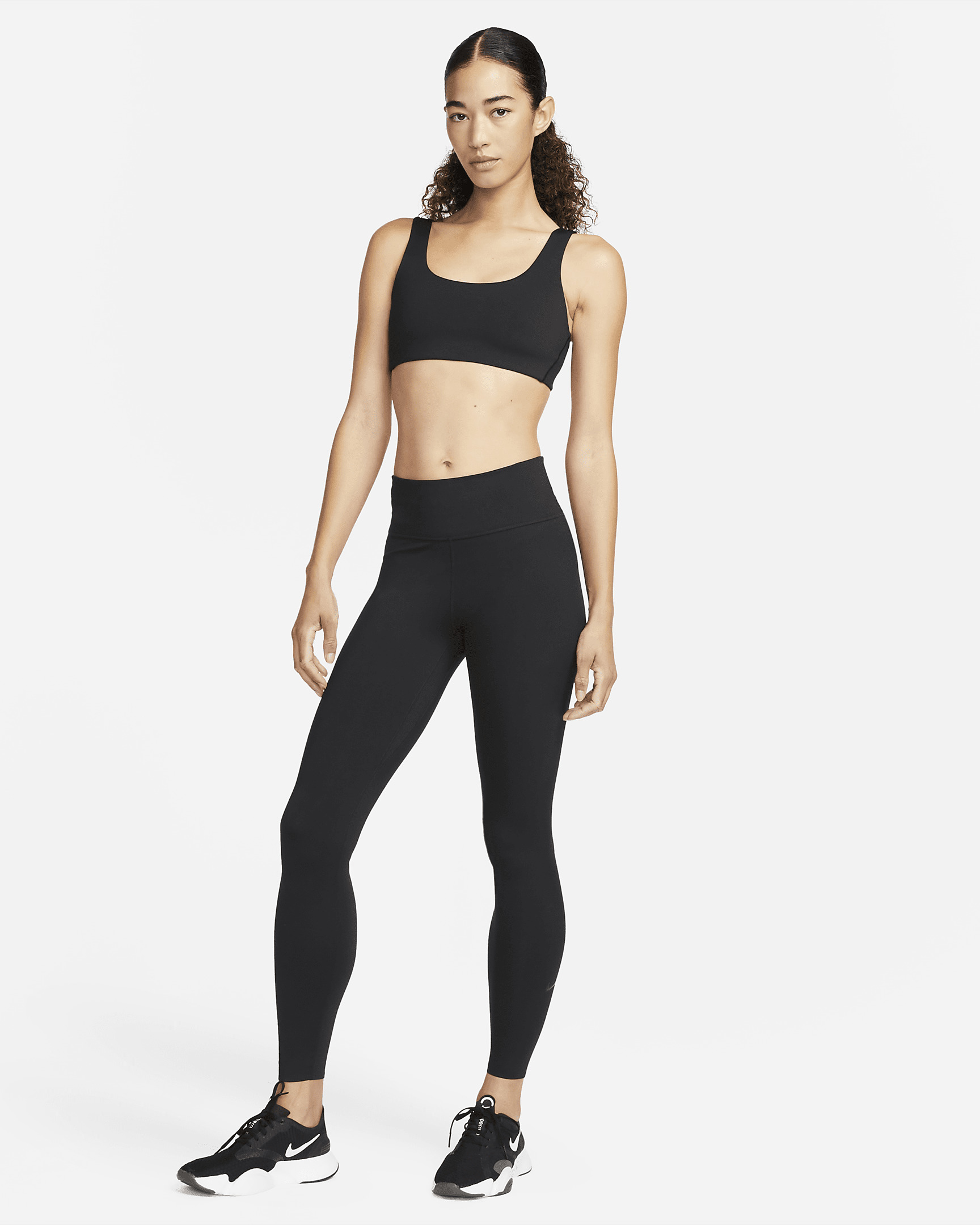 Nike Alate All U Women's Light-Support Lightly Lined U-Neck Sports Bra - 6