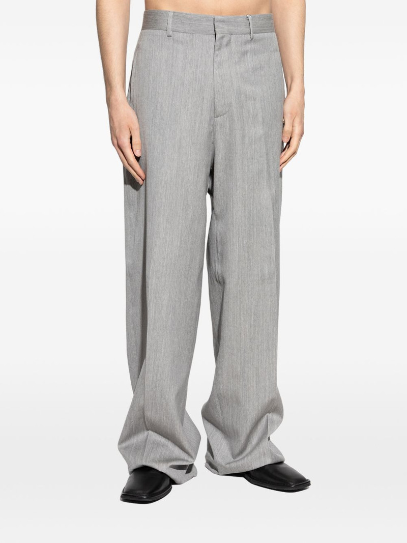 belt-loops trousers 3