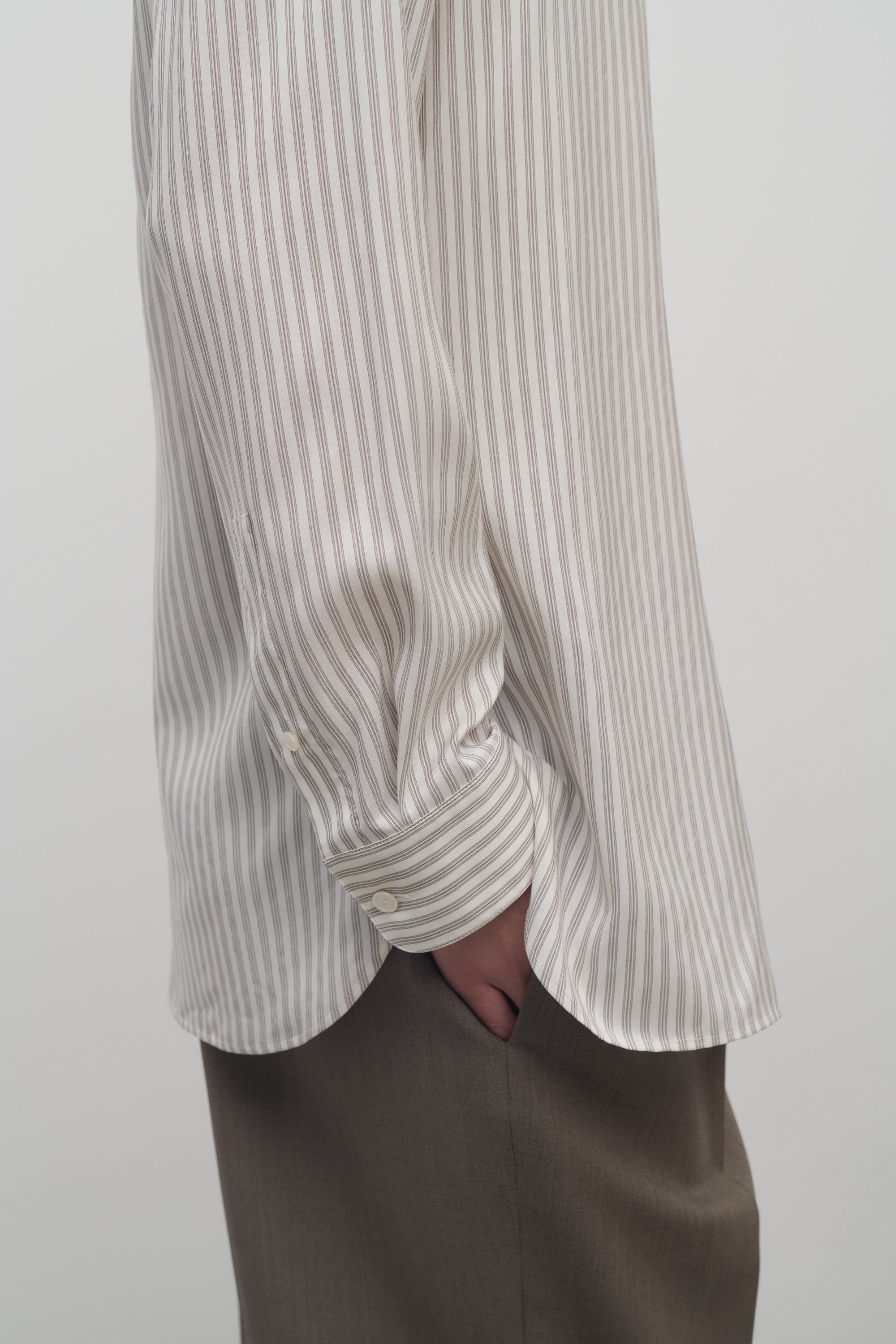 Vanda Shirt in Silk - 6