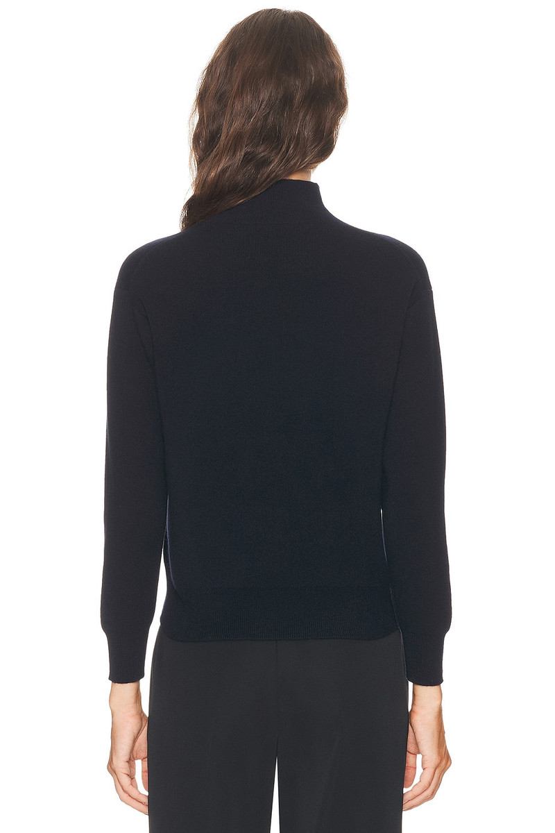 Heta Sweater 3