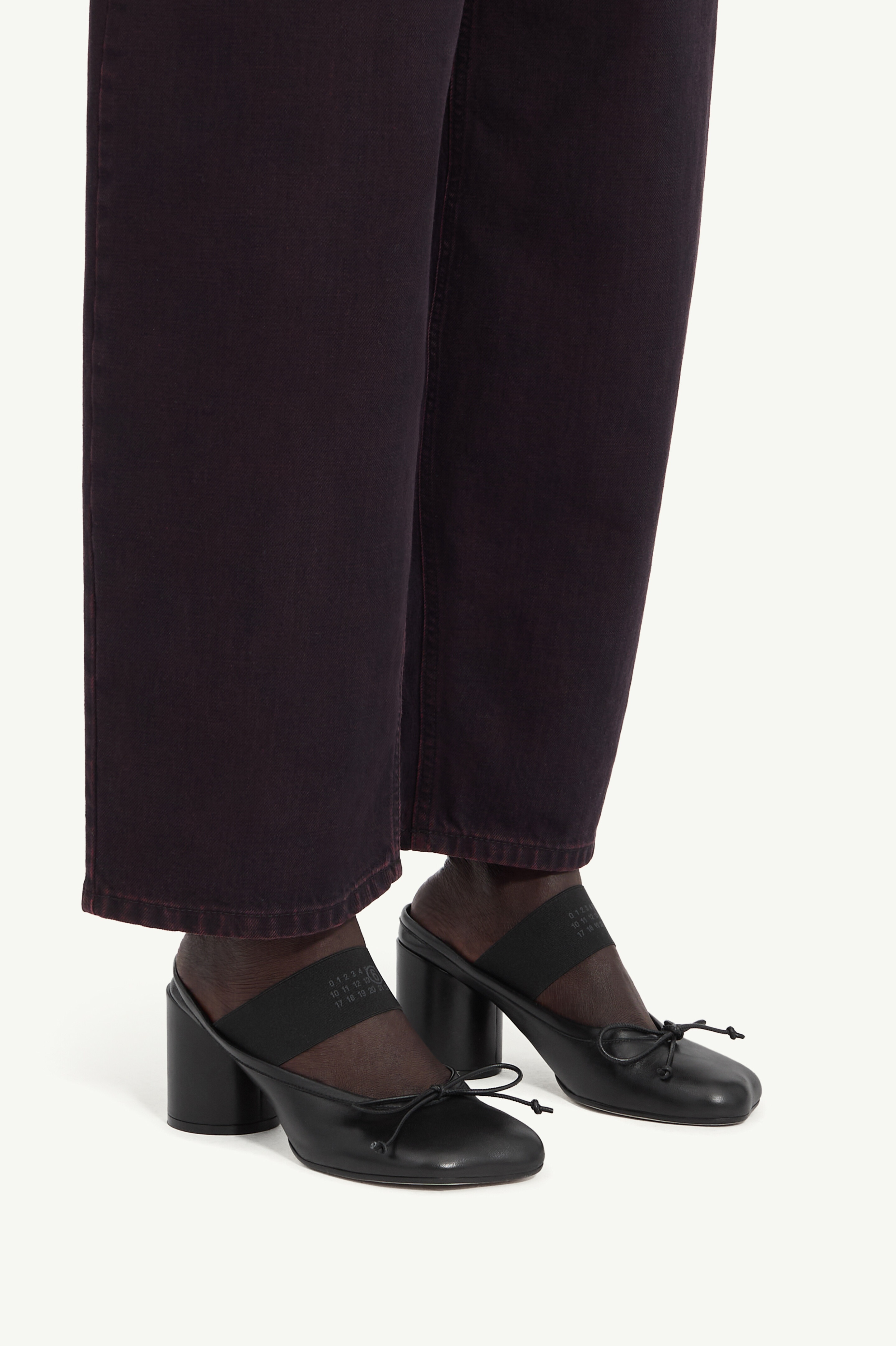 Anatomic Numeric Sandals - 6