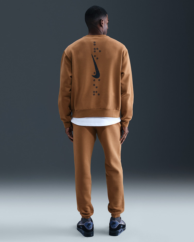 Nike Sportswear Club Men's Fleece Crew-Neck Sweatshirt 5
