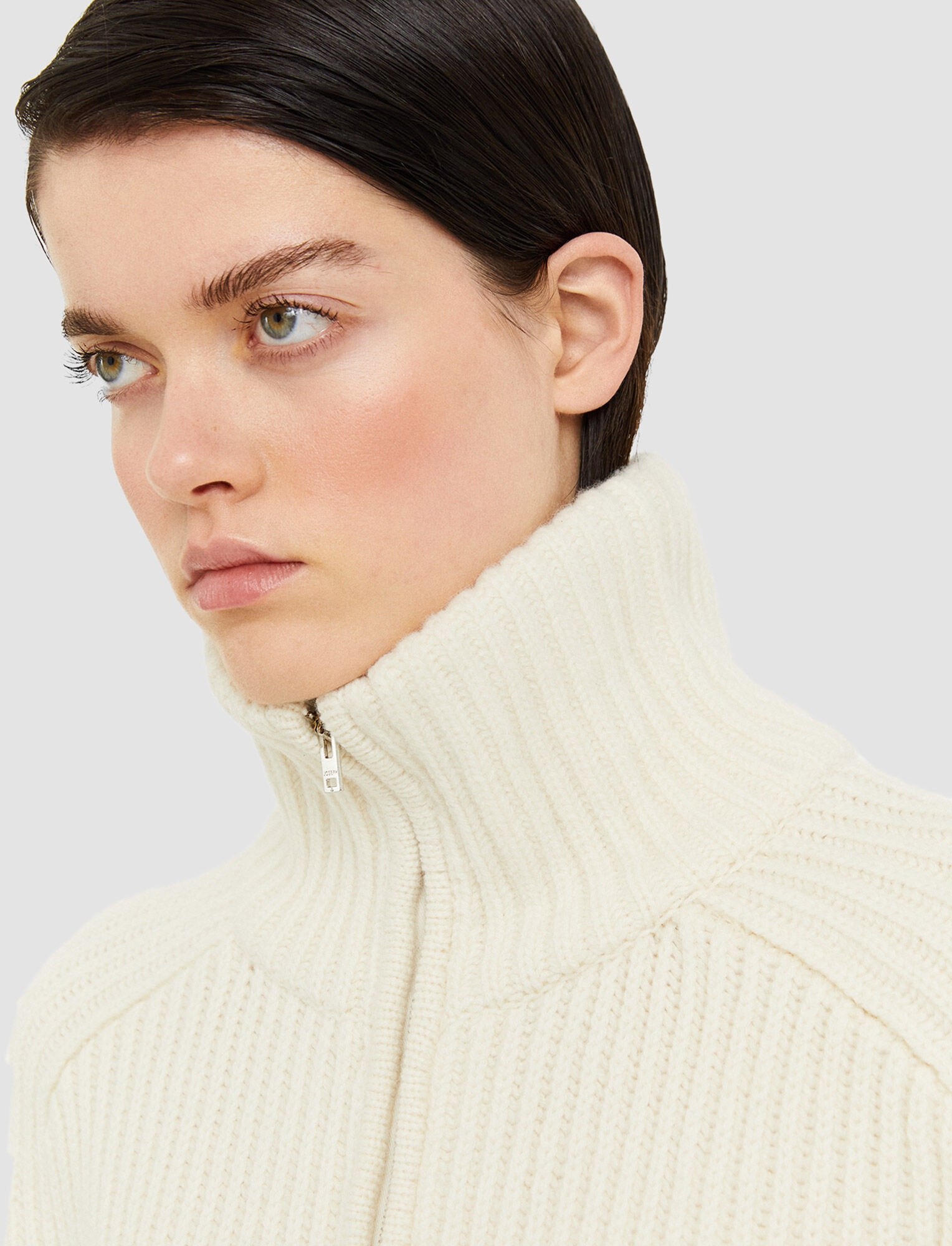 Cardigan Stitch Zip Through Jumper - 4