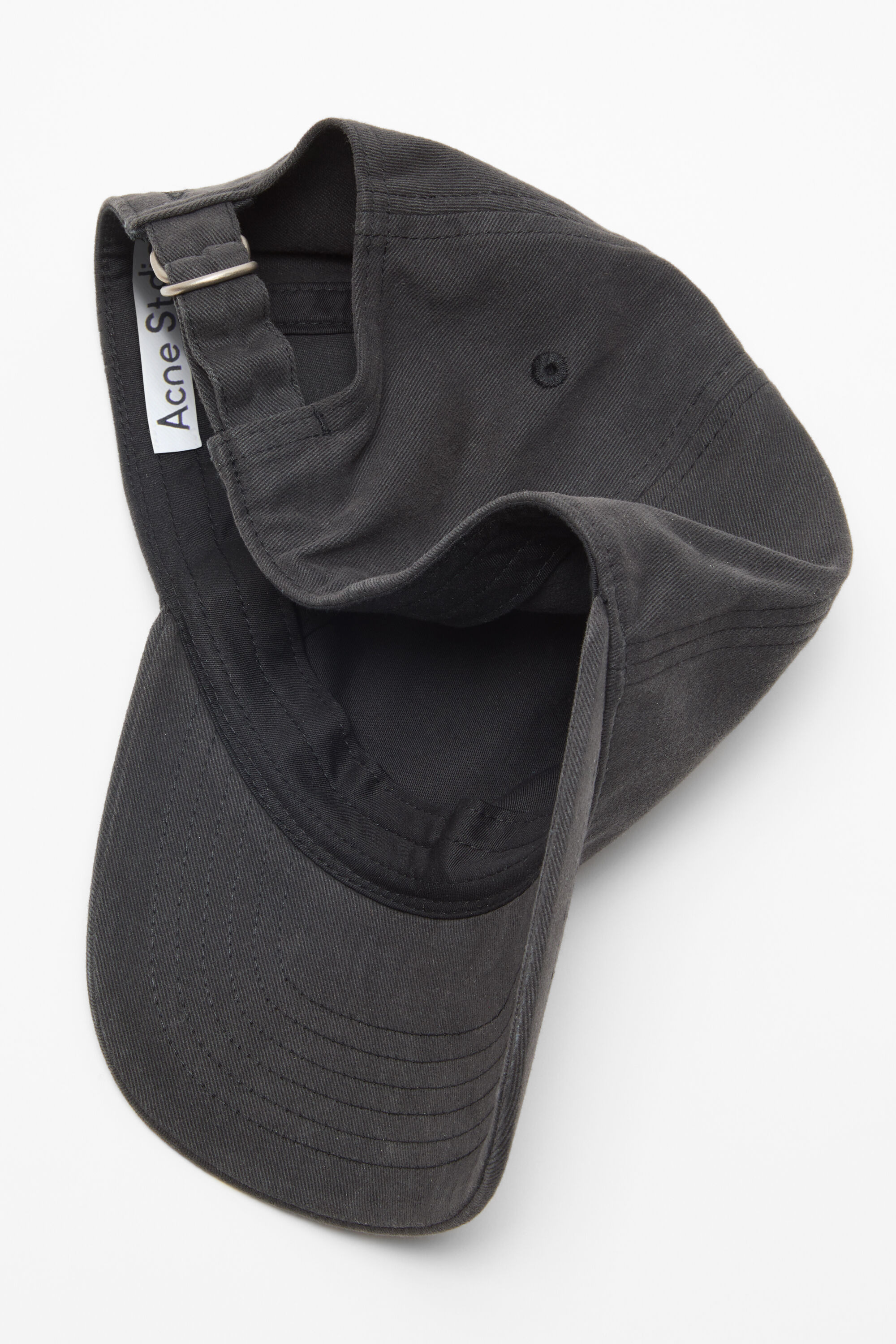 Face stud cap - Black - 3