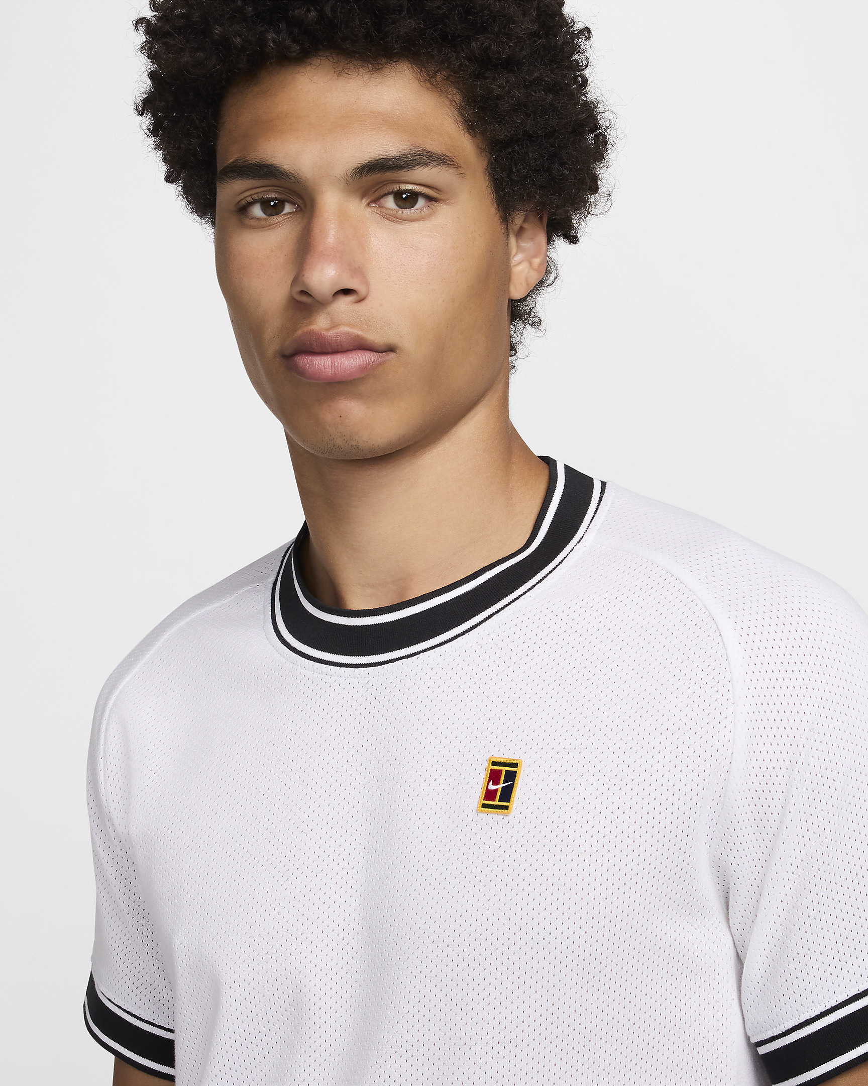 NikeCourt Heritage Men's Short-Sleeve Tennis Top - 3