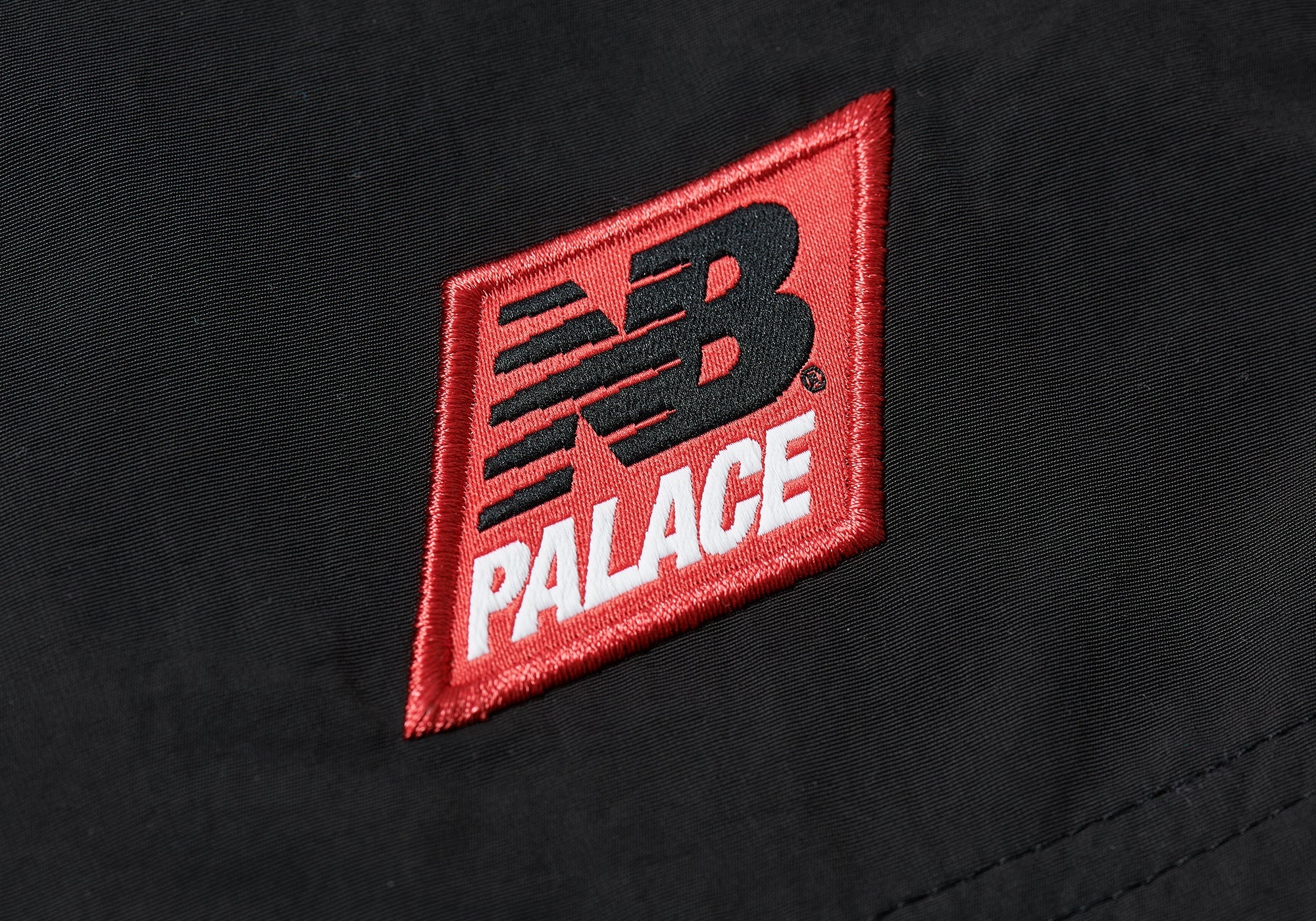 PALACE NEW BALANCE NYLON TRAIL SHORT BLACK / PURPLE - 3