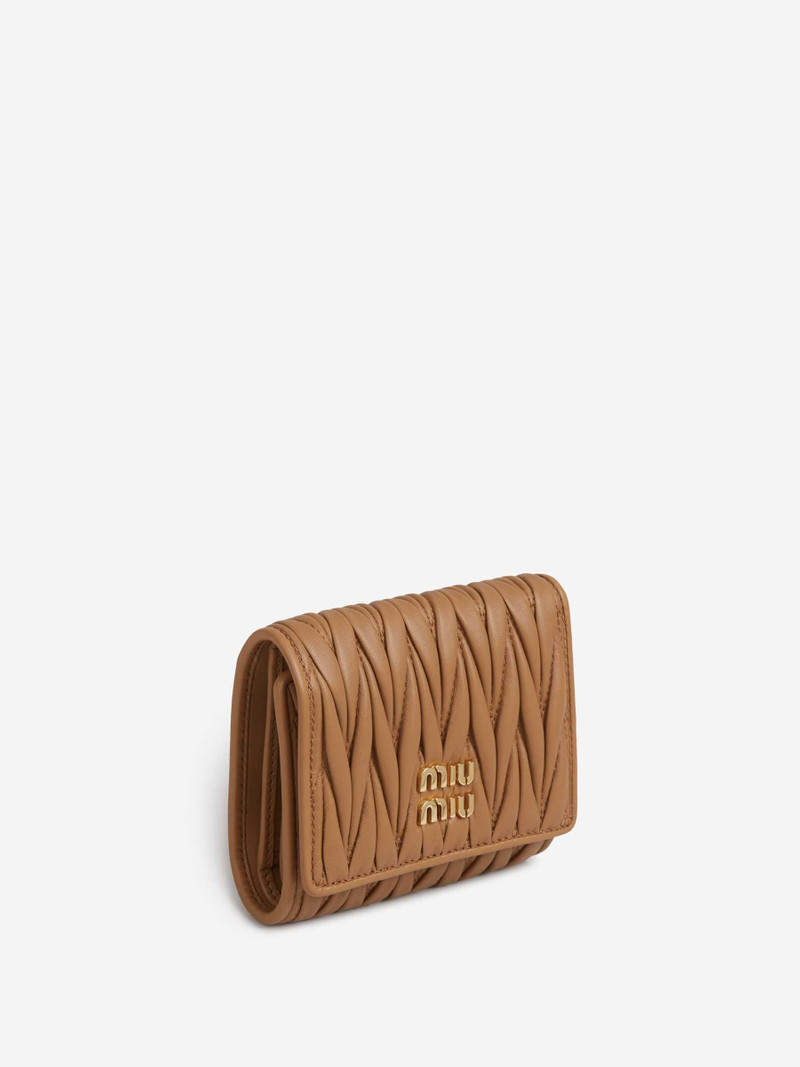 Miu Miu SMALL MATELASSÉ WALLET outlook