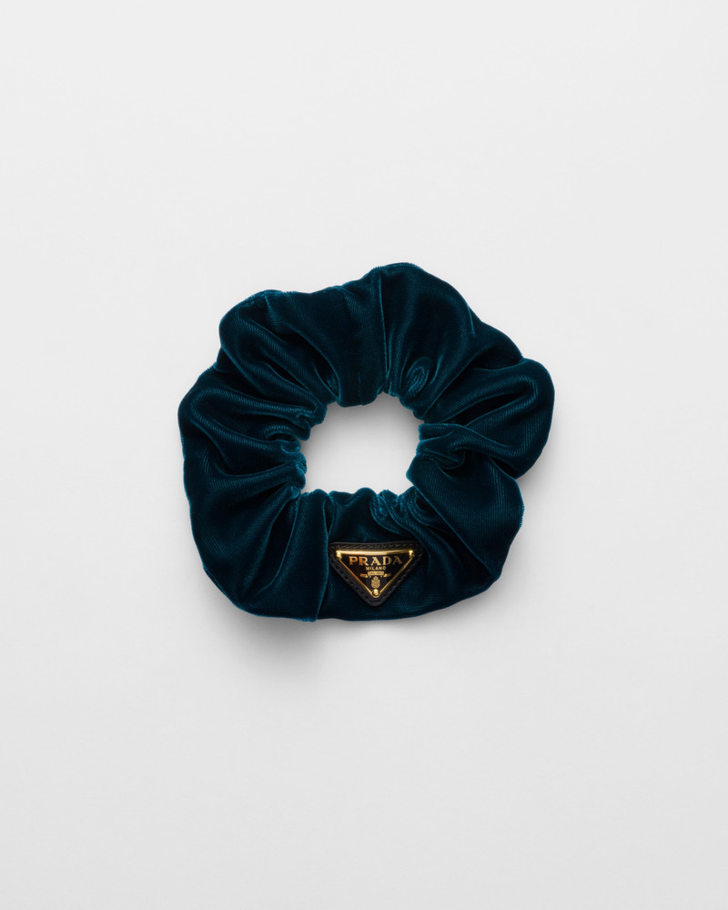 Velvet scrunchie 1