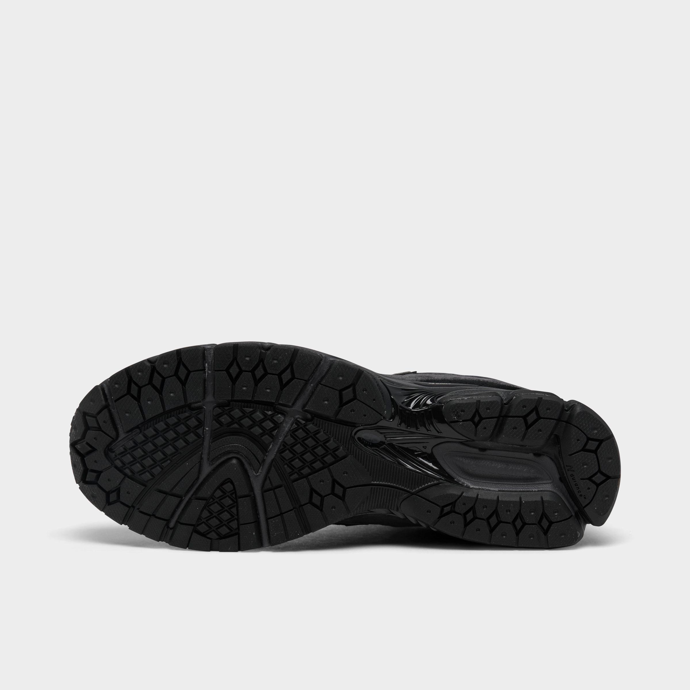 MEN'S NEW BALANCE 2002R CASUAL SHOES - 6
