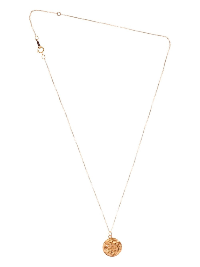 statement-pendant necklace 1