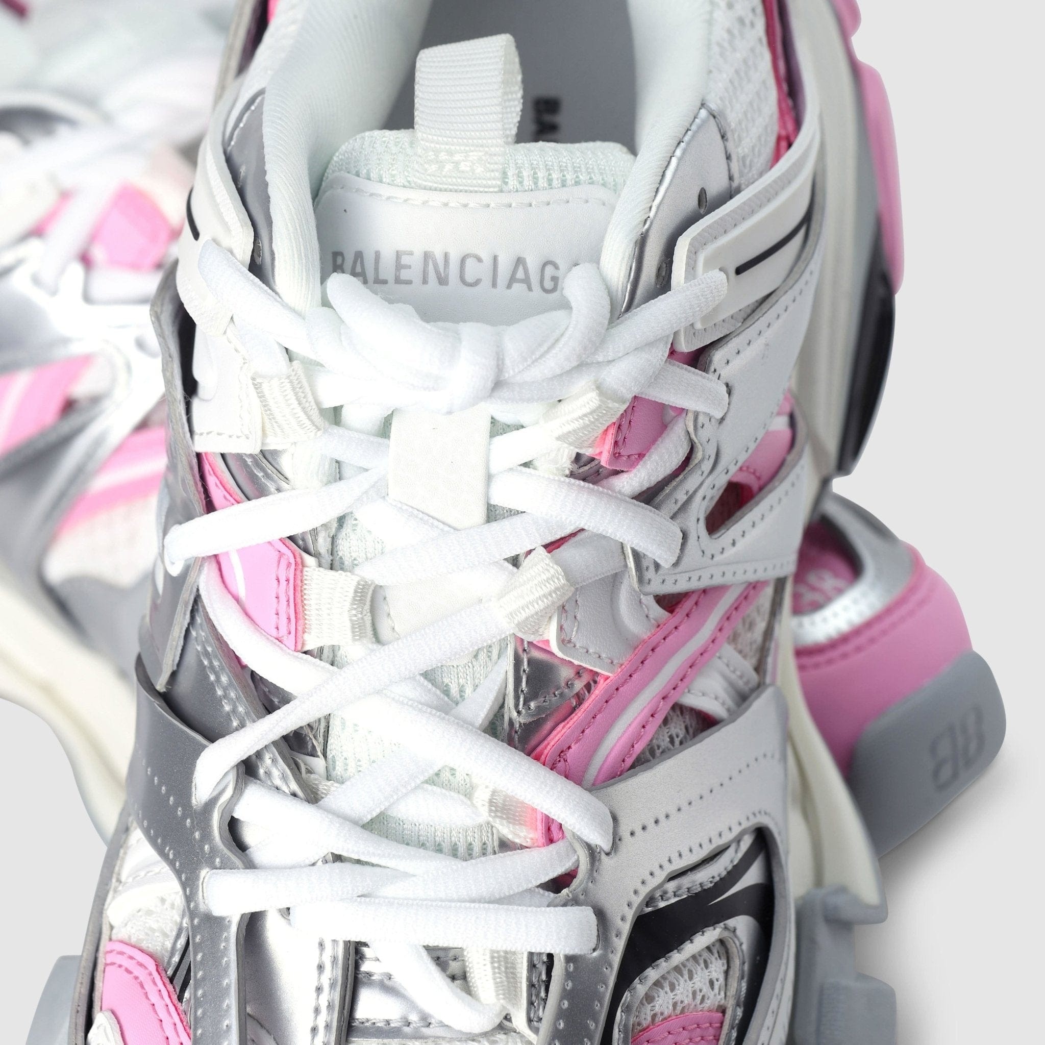 スニーカー BALENCIAGA  Sneakers Women Fabric Pink/Pastel Pink BALENCIAGA Women's 'Runner' Low-Top Nylon & Mesh Sneakers