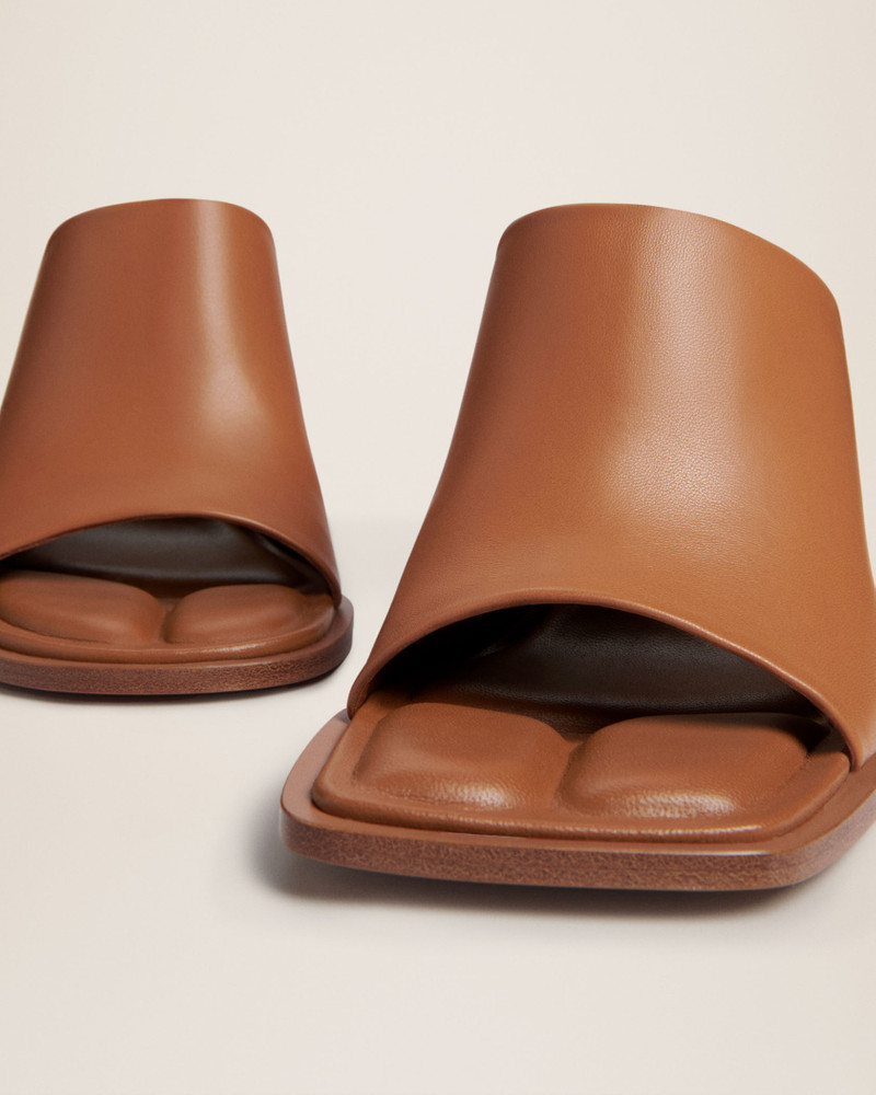 Les mules rond carré 3