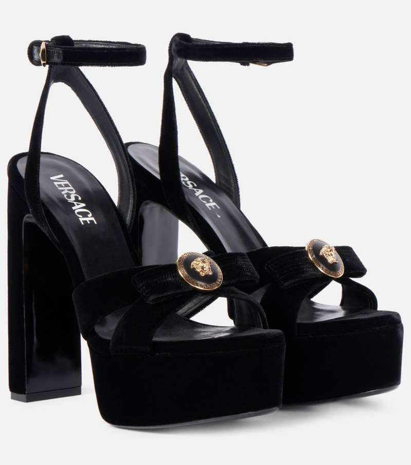 Medusa velvet platform sandals 1