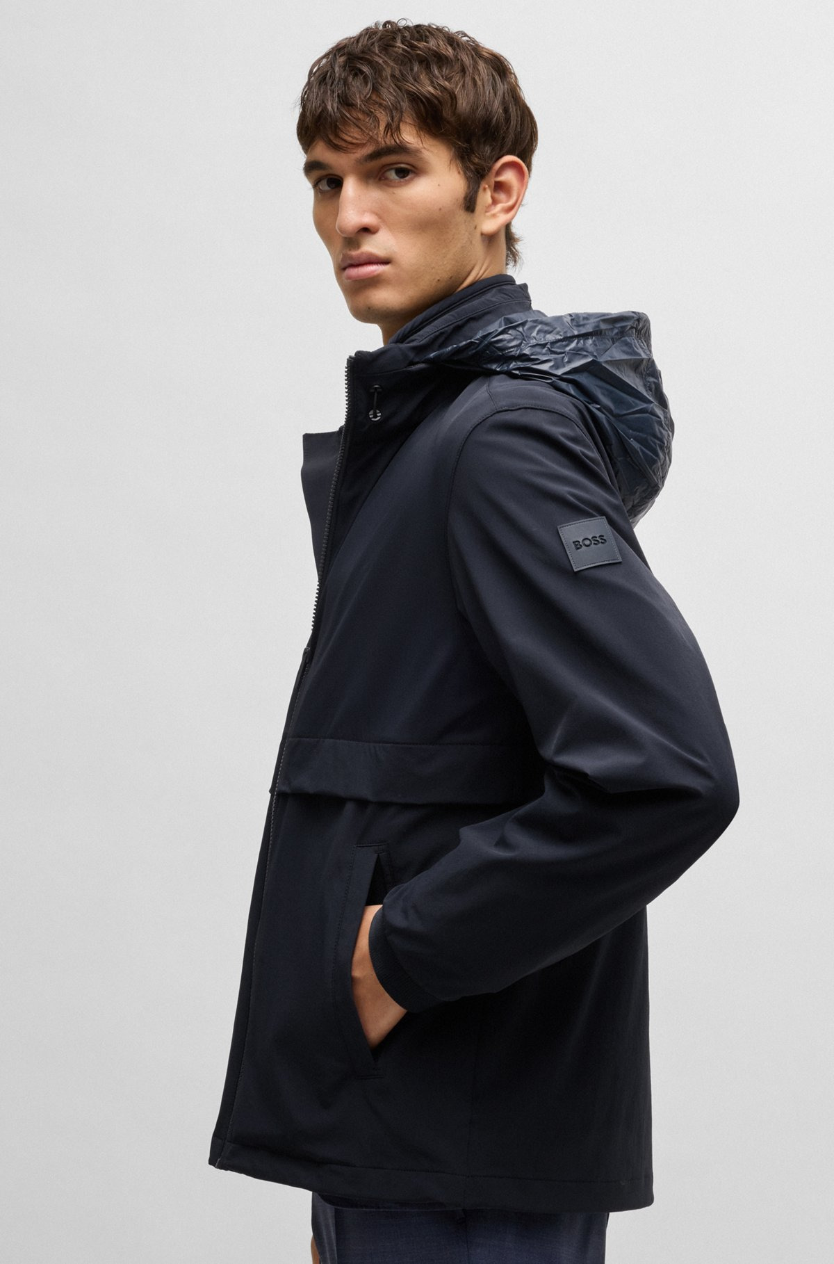 SOFTSHELL JACKET IN WASHABLE STRETCH FABRIC WITH PACKABLE HOOD - 6