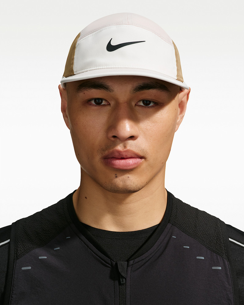 Nike Fly Dri-FIT Unstructured Swoosh Cap 3