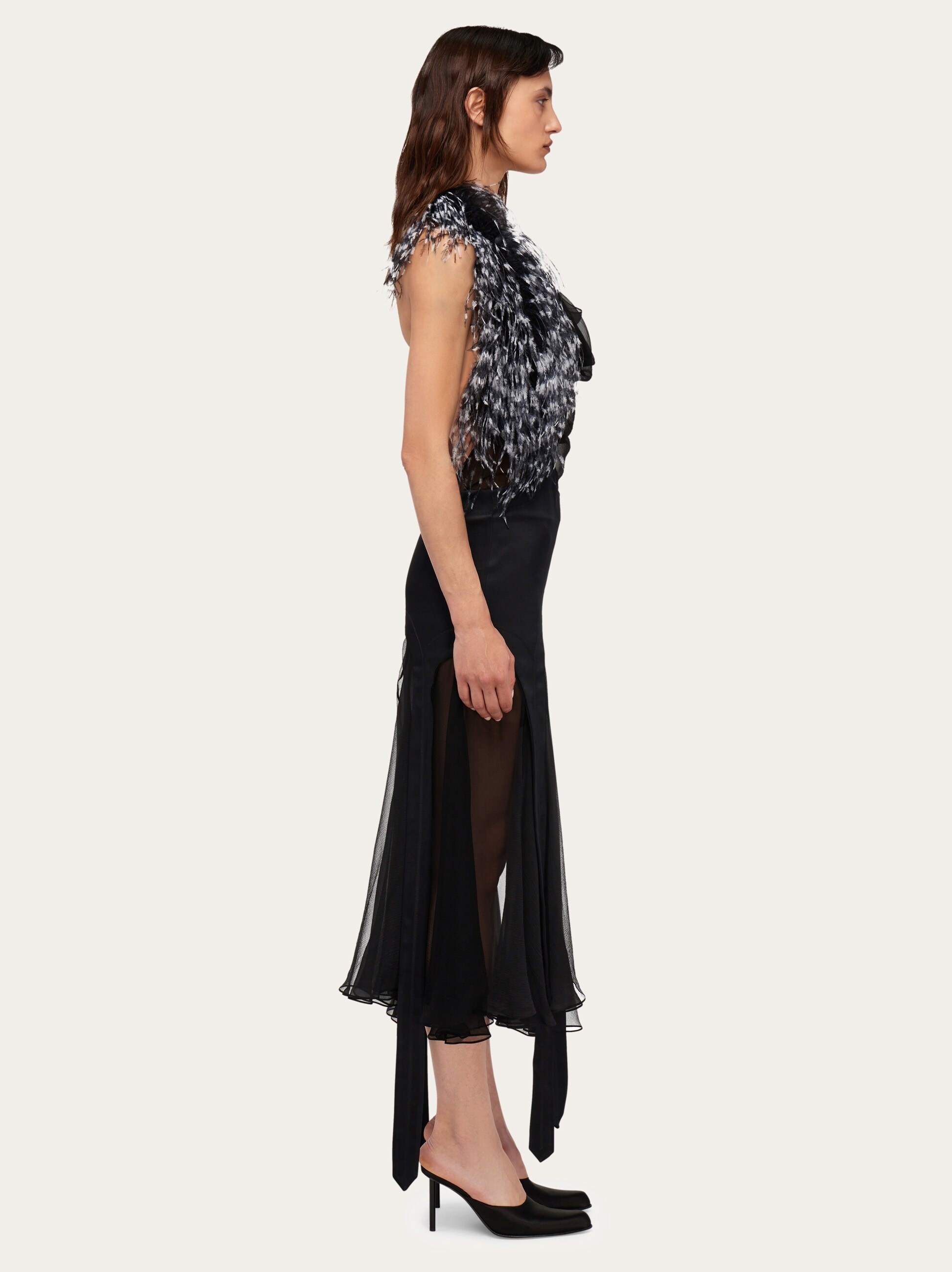 Muslin dress with feather bouquet - 3