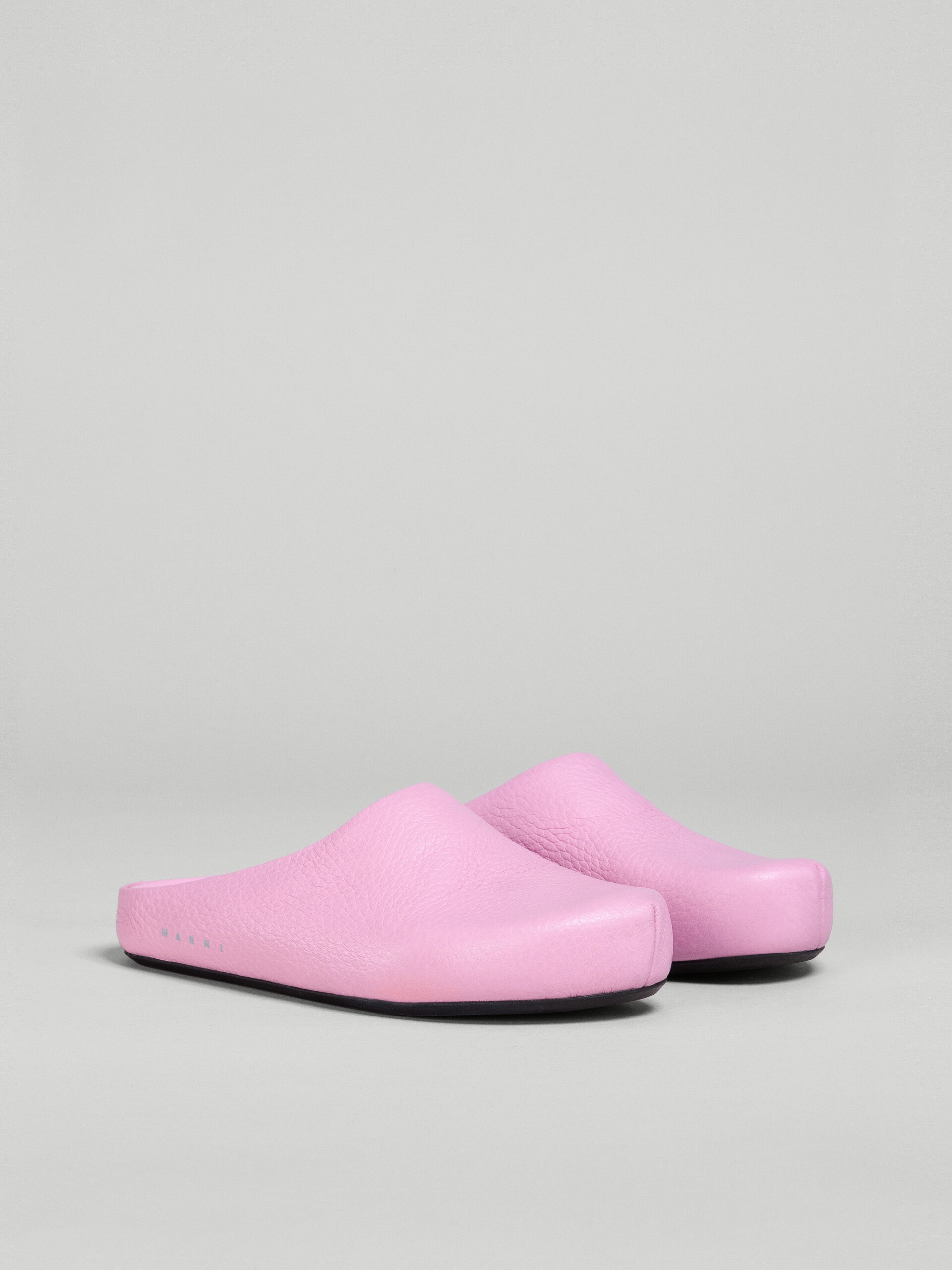 PINK LEATHER FUSSBETT SABOT - 2