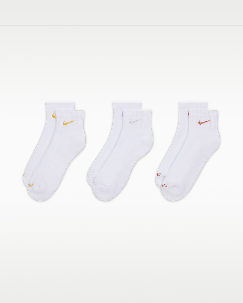 Nike Nike Everyday Plus Cushioned Training Ankle Socks (3 Pairs) outlook