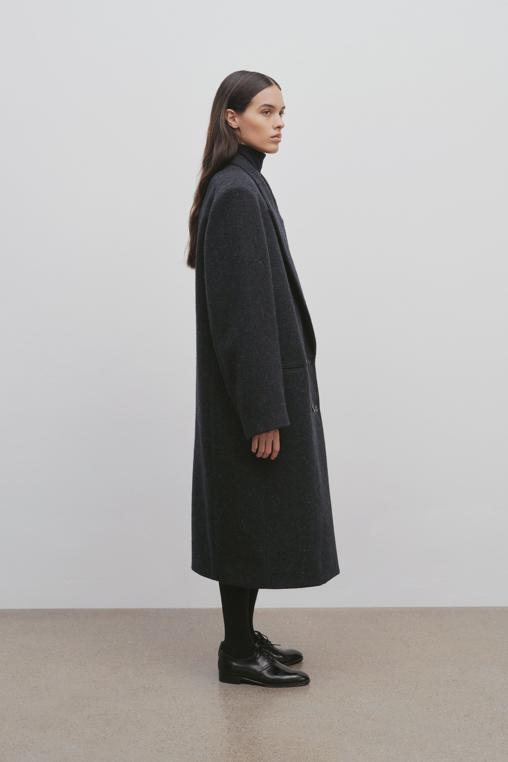 Dhanila Coat in Wool - 4