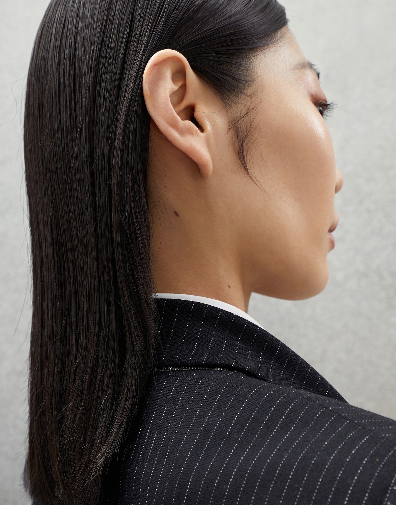 Comfort virgin wool pinstripe blazer with monili - 3