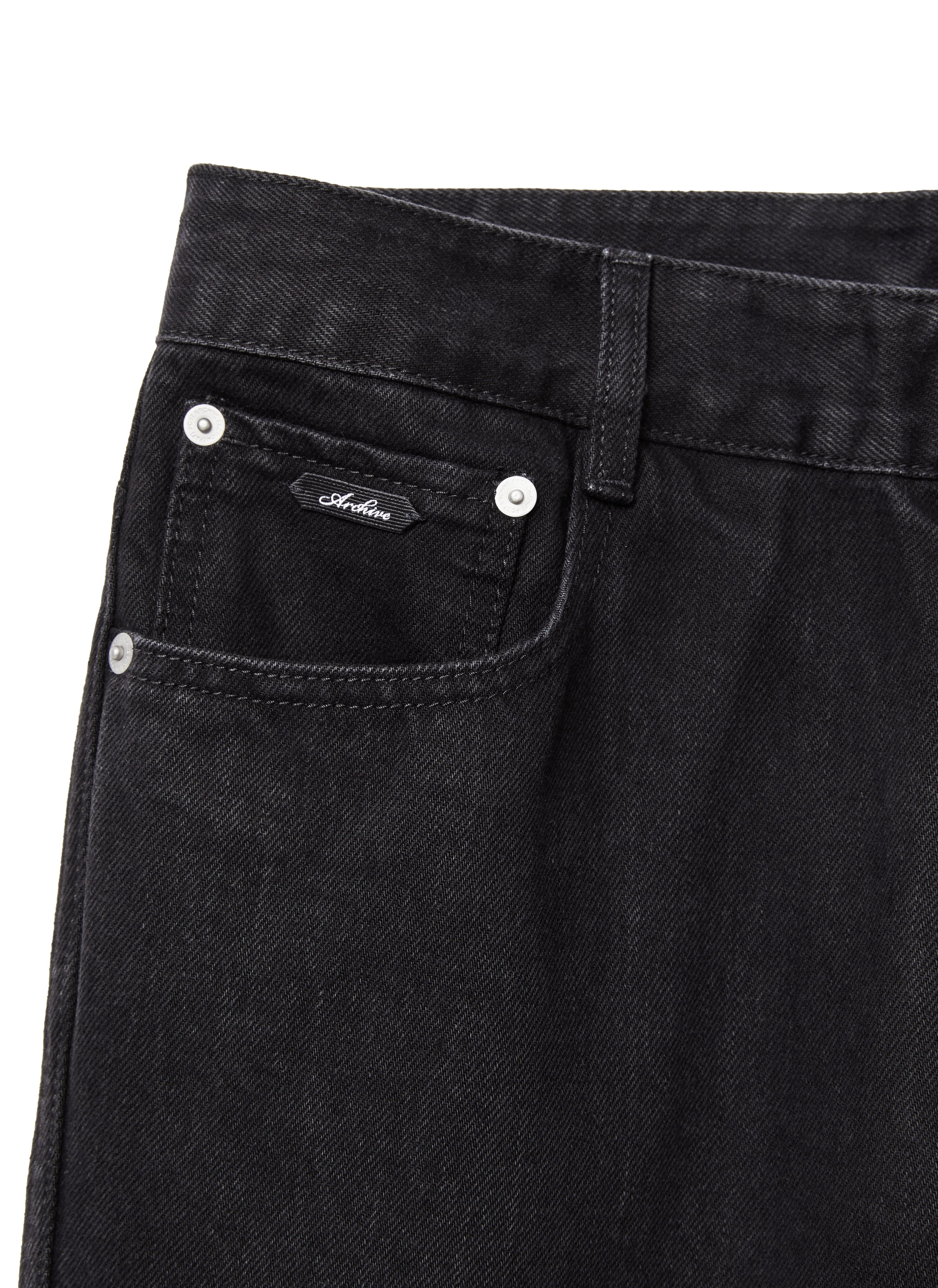 CURVED JEANS
( - 5