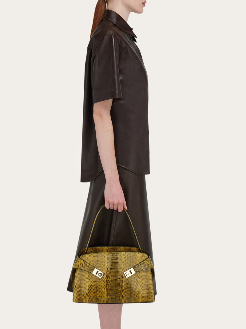 FERRAGAMO Hug soft bicolor shoulder bag (L) outlook