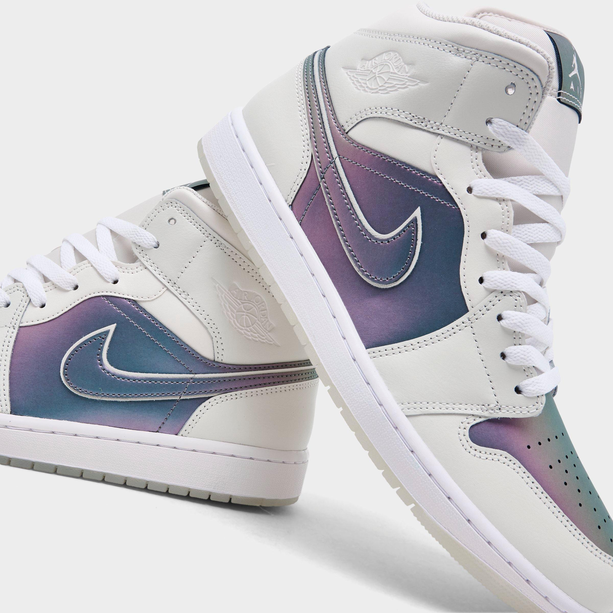 Men's Air Jordan Retro 1 Mid SE Casual Shoes - 3