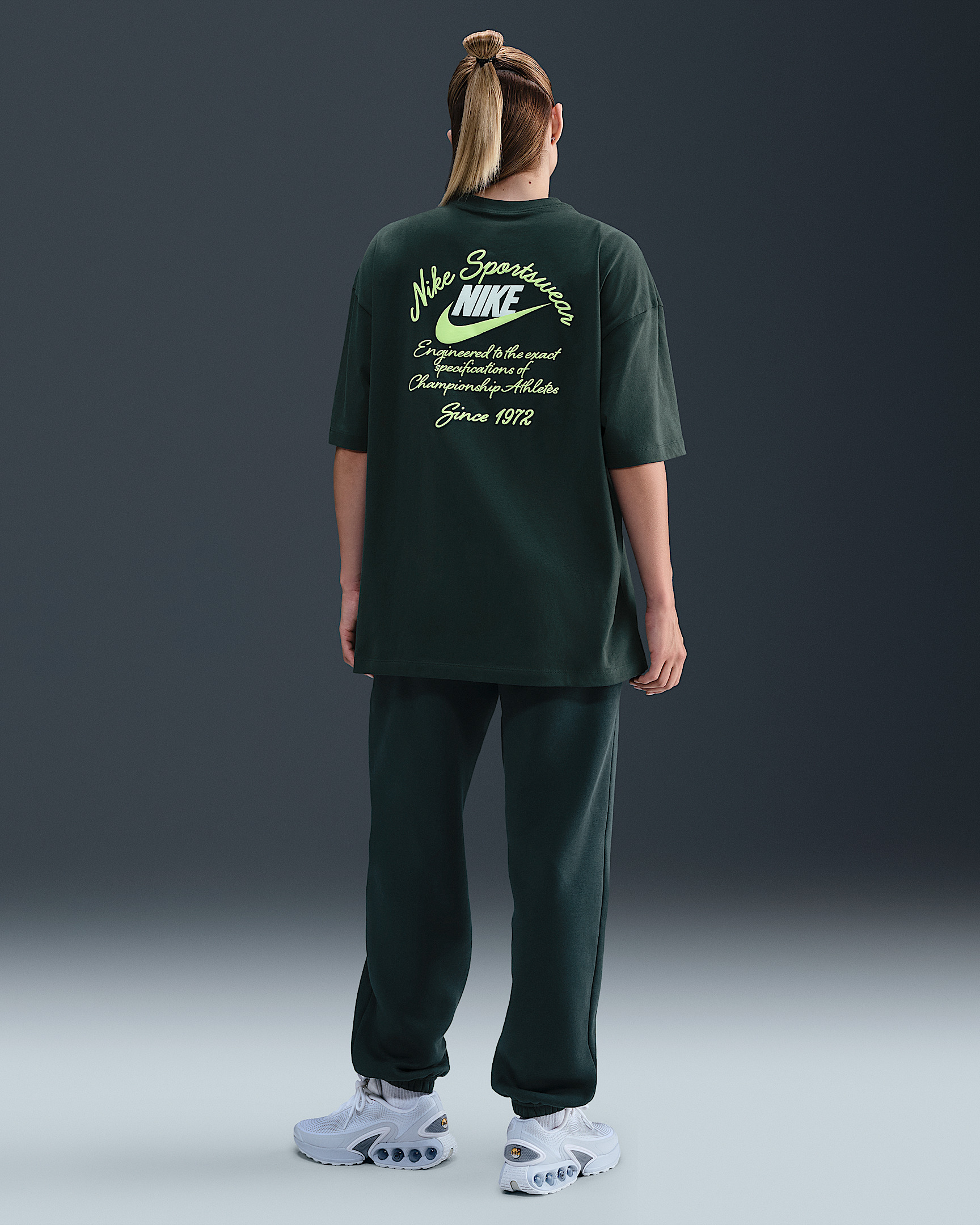 Nike Sportswear Women's Oversized T-Shirt - 5