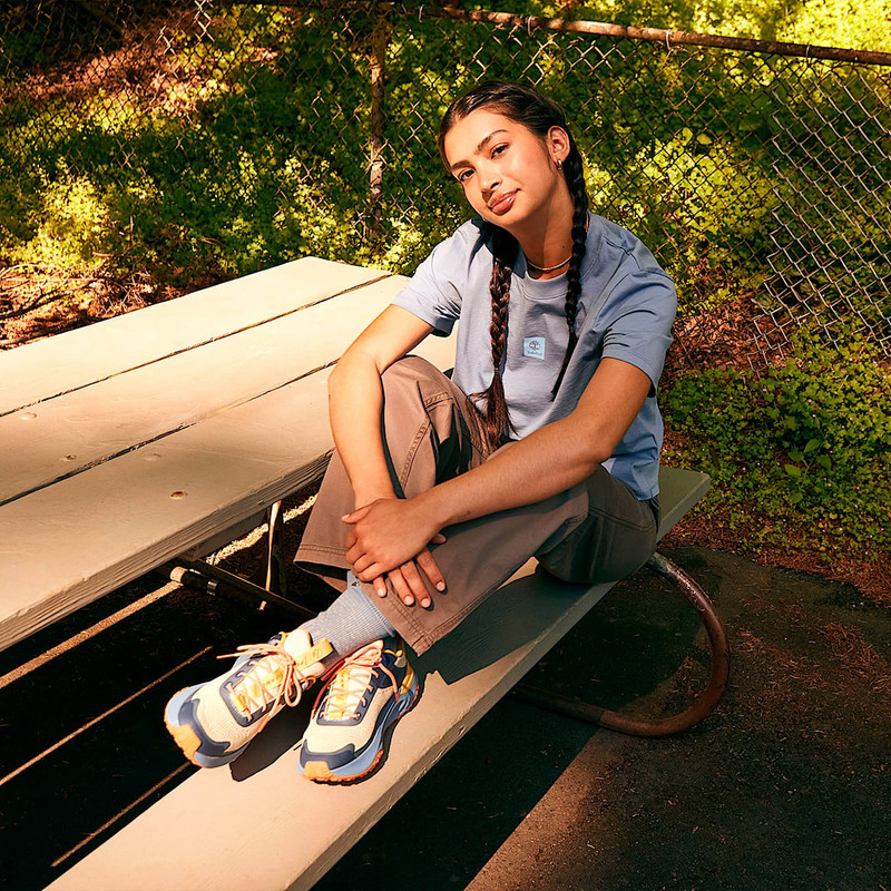 Women's Motion Access Low Lace-Up Sneaker 9