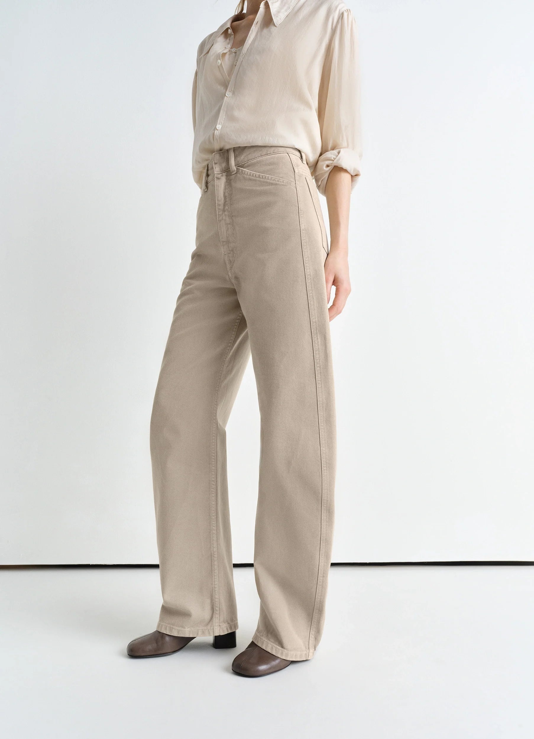 HIGH WAISTED CURVED PANTS - 4