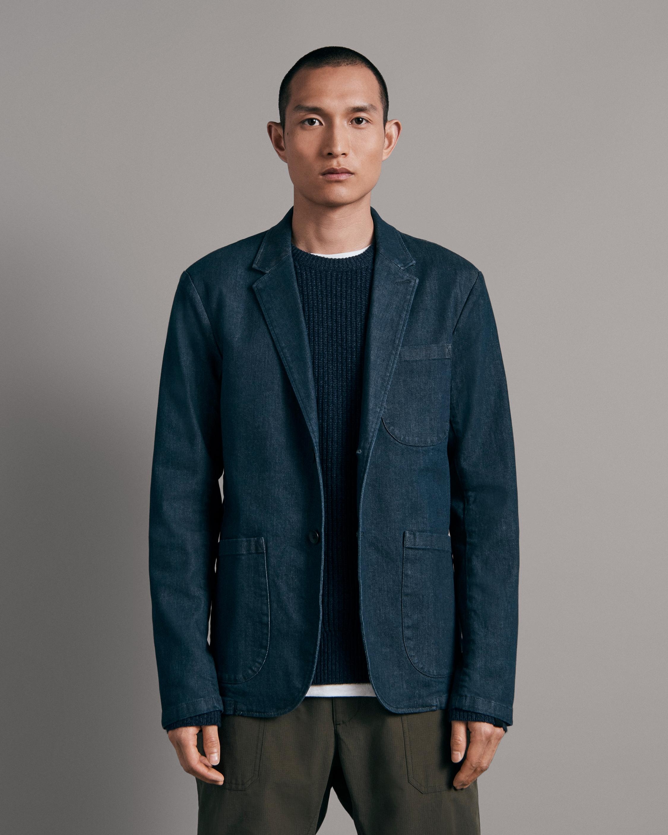 Bedford Denim Blazer
Classic Fit Blazer - 3