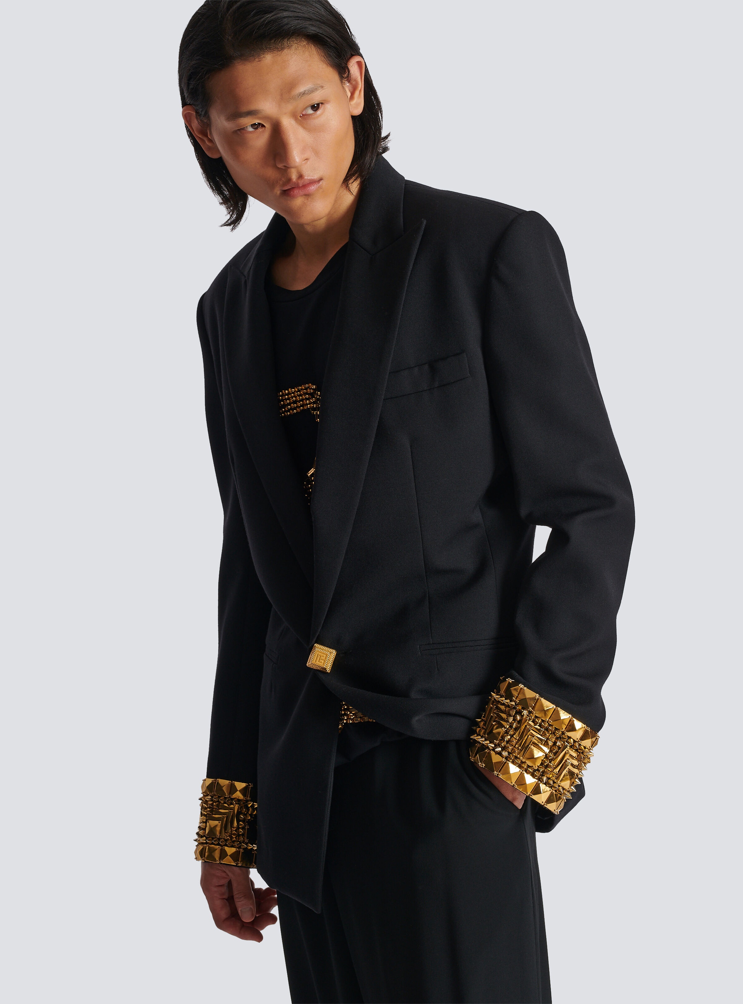 Wool blazer embroidered with pyramid studs - 8