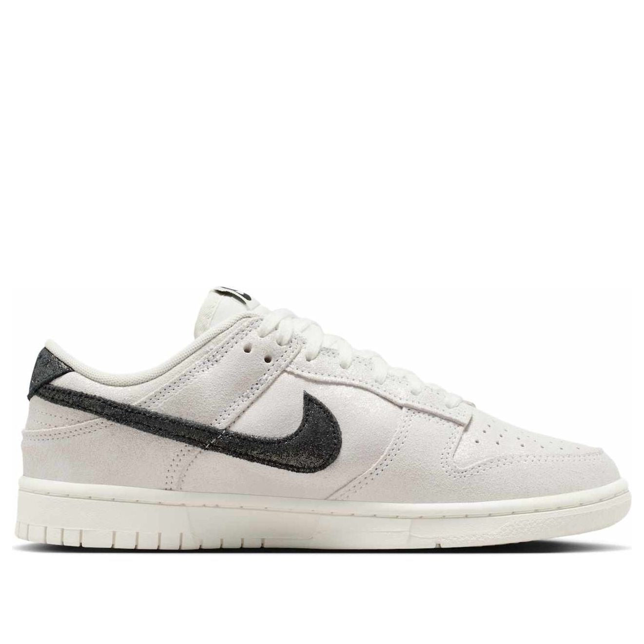 (WMNS) Nike Dunk Low SE 'White Black Team Red' HQ3502-100 - 2