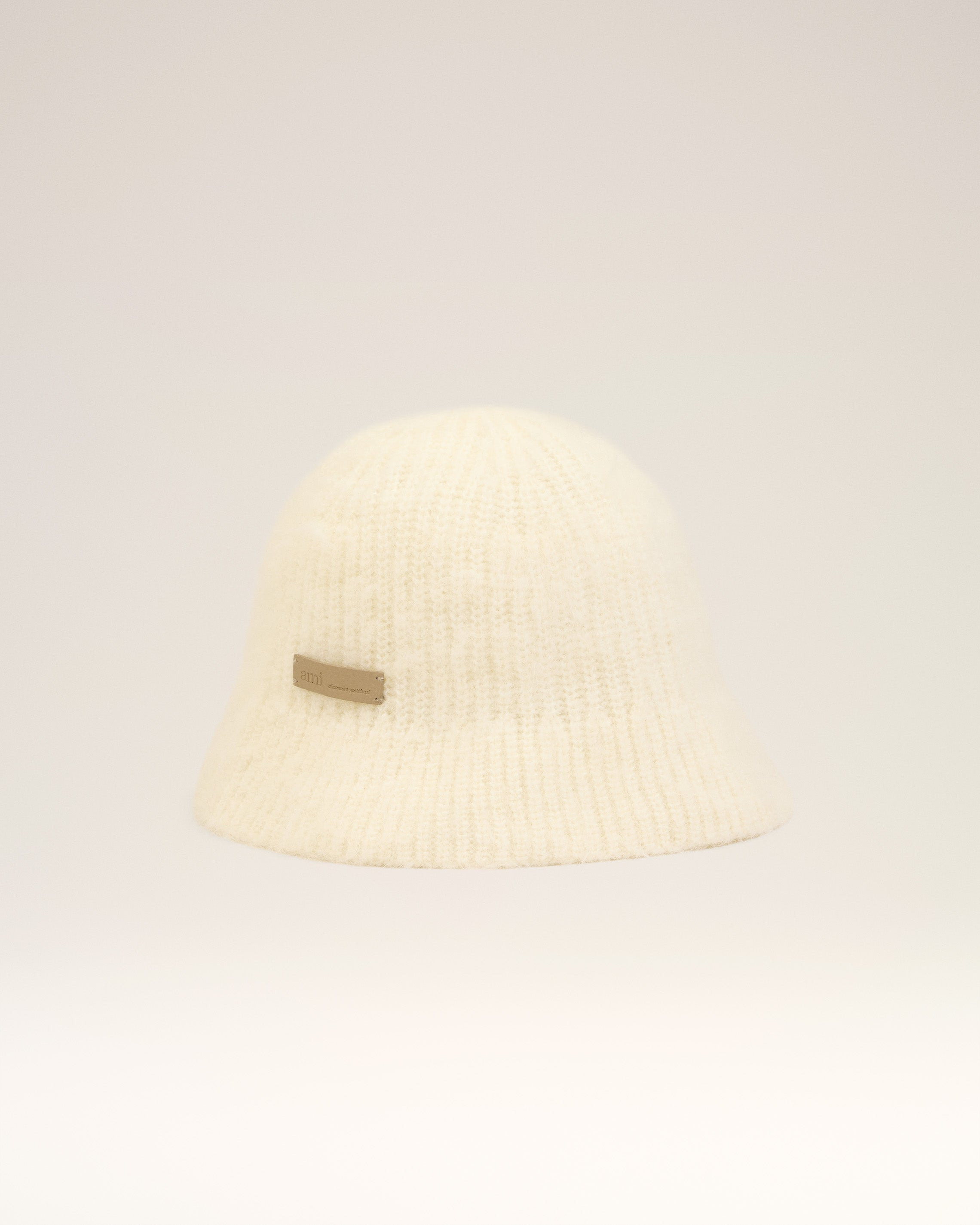 WHITE MOHAIR AMI BUCKET HAT - 8