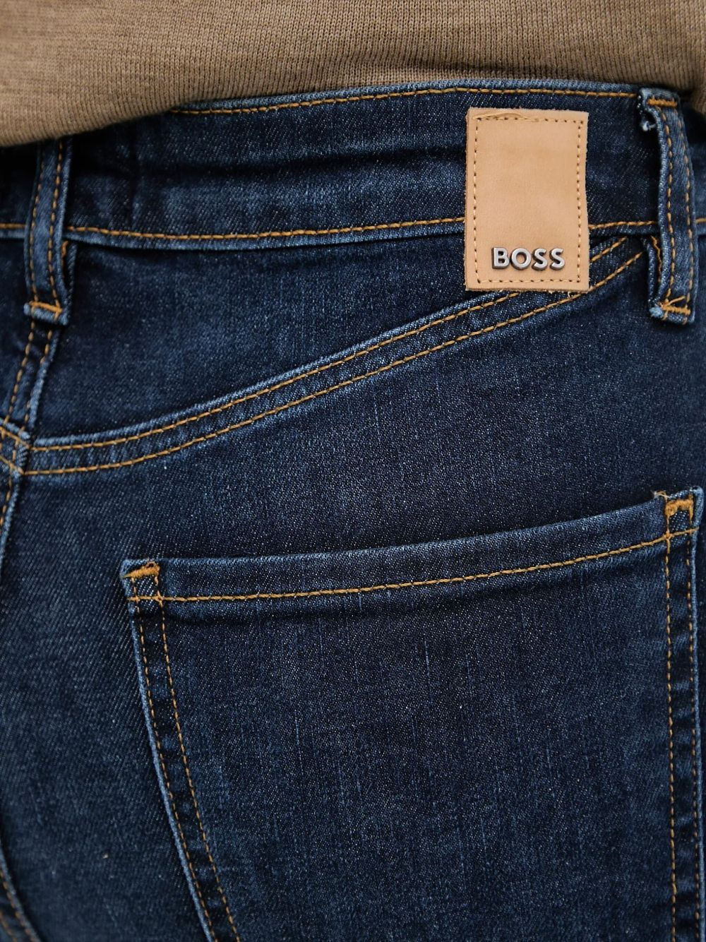 detailed straight-leg jeans - 4