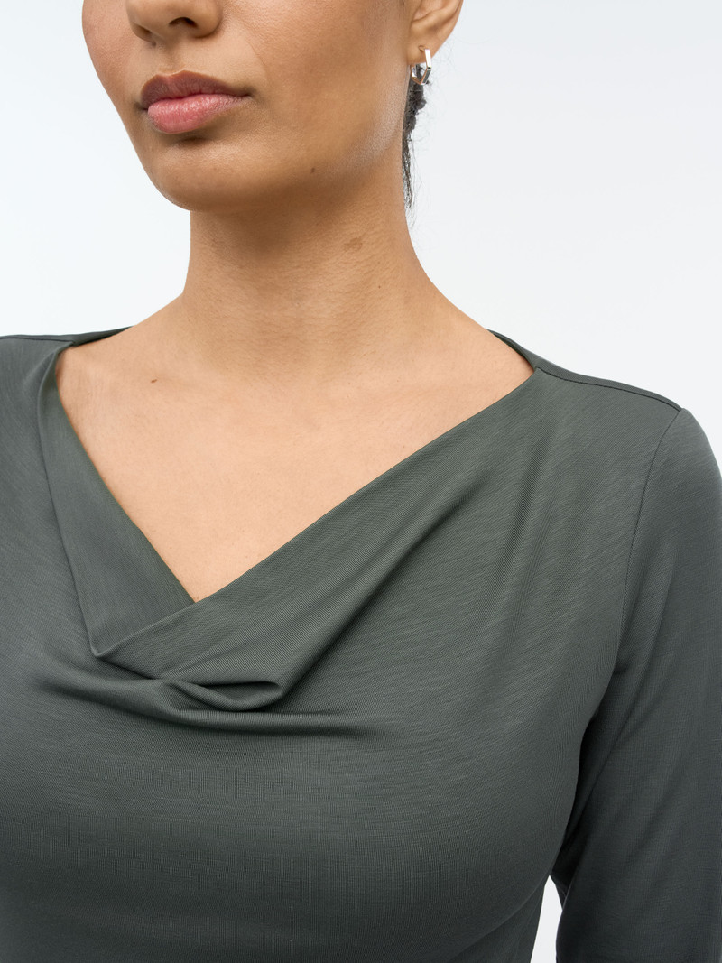 Elois Long-Sleeved T-Shirt 4