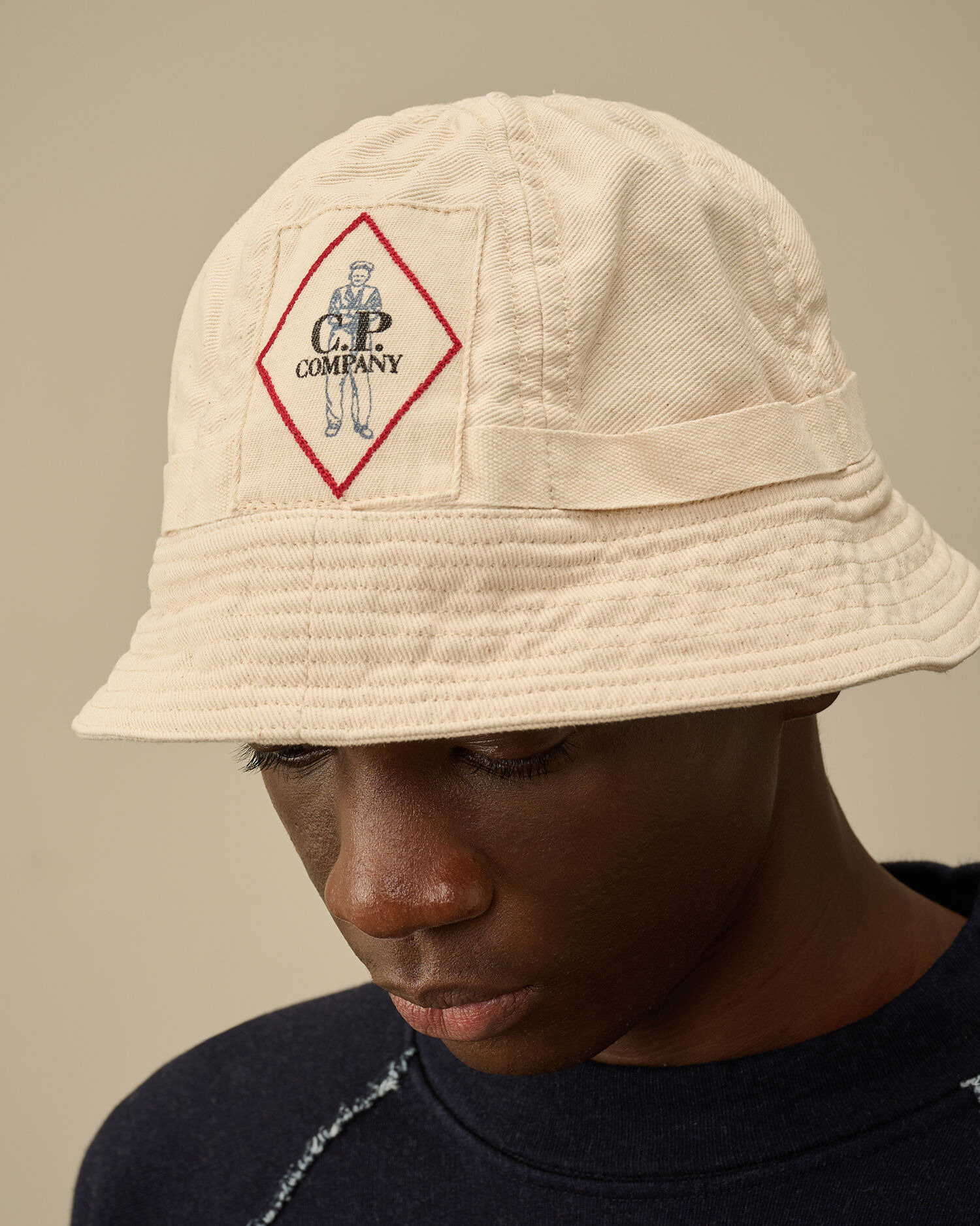 Bull Assi Bucket Hat - 4