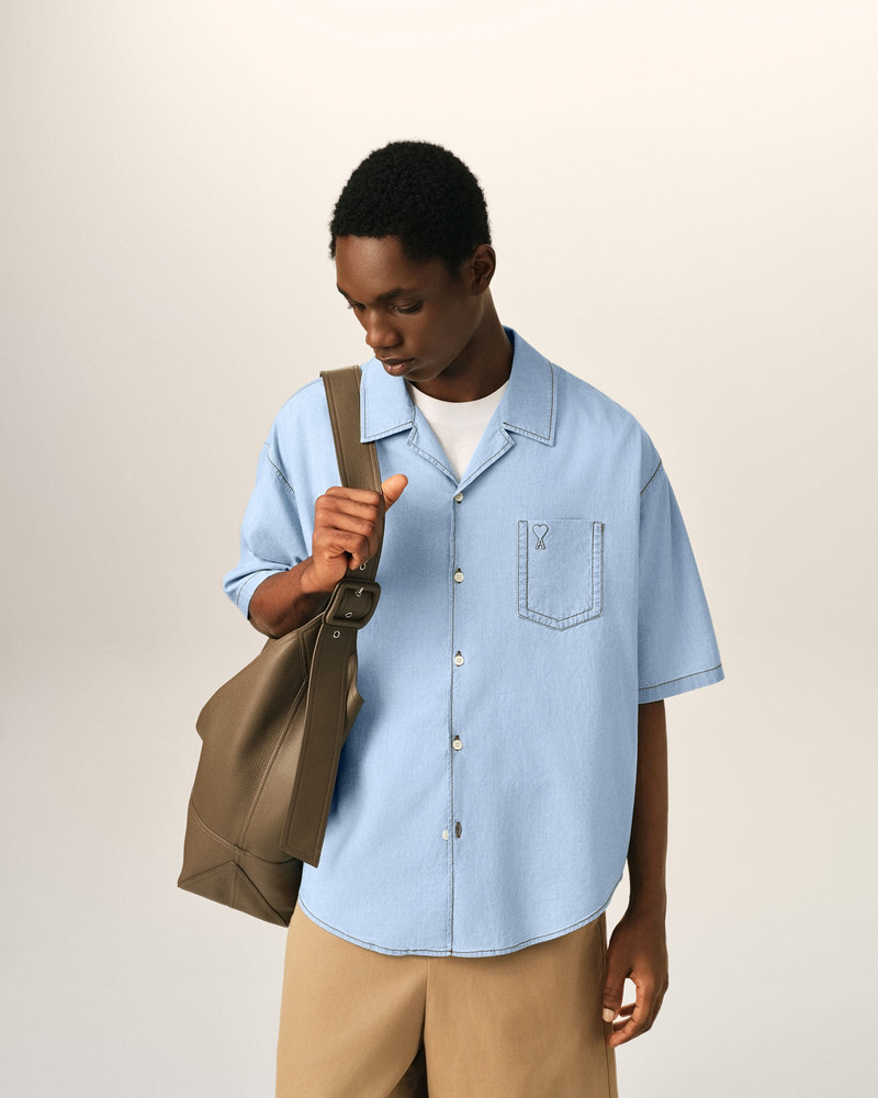 AMI Paris BLUE BOXY COTTON SHORT-SLEEVE SHIRT WITH AMI DE COEUR outlook