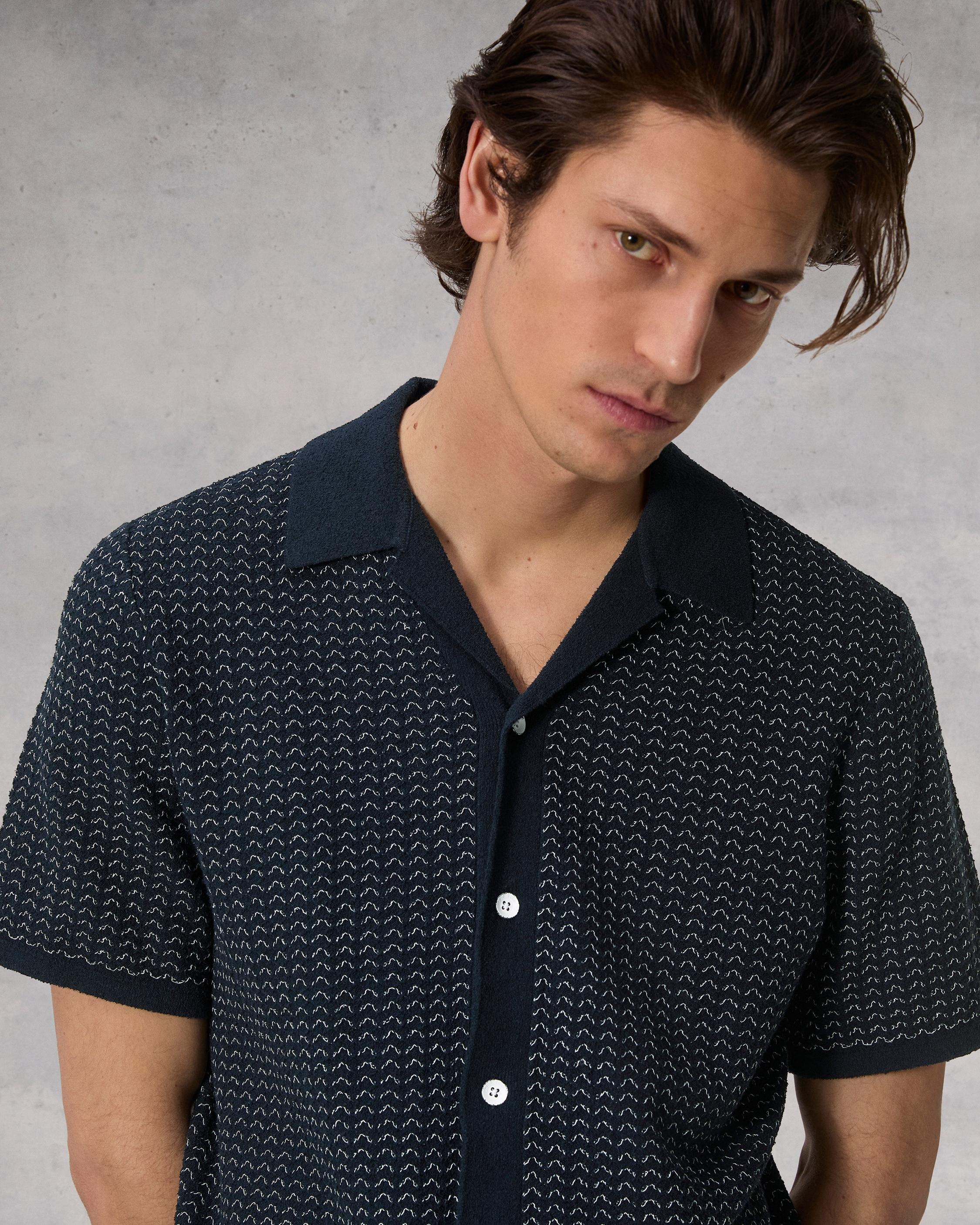 Avery Jacquard Zuma Toweling Shirt
Classic Fit Button Down - 6