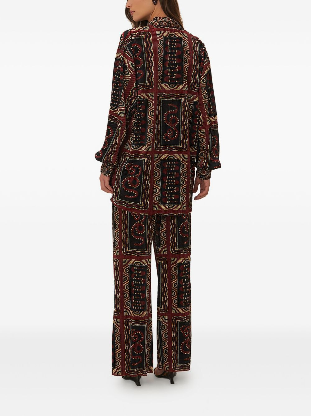 Snake Scarves-print pleated trousers - 2