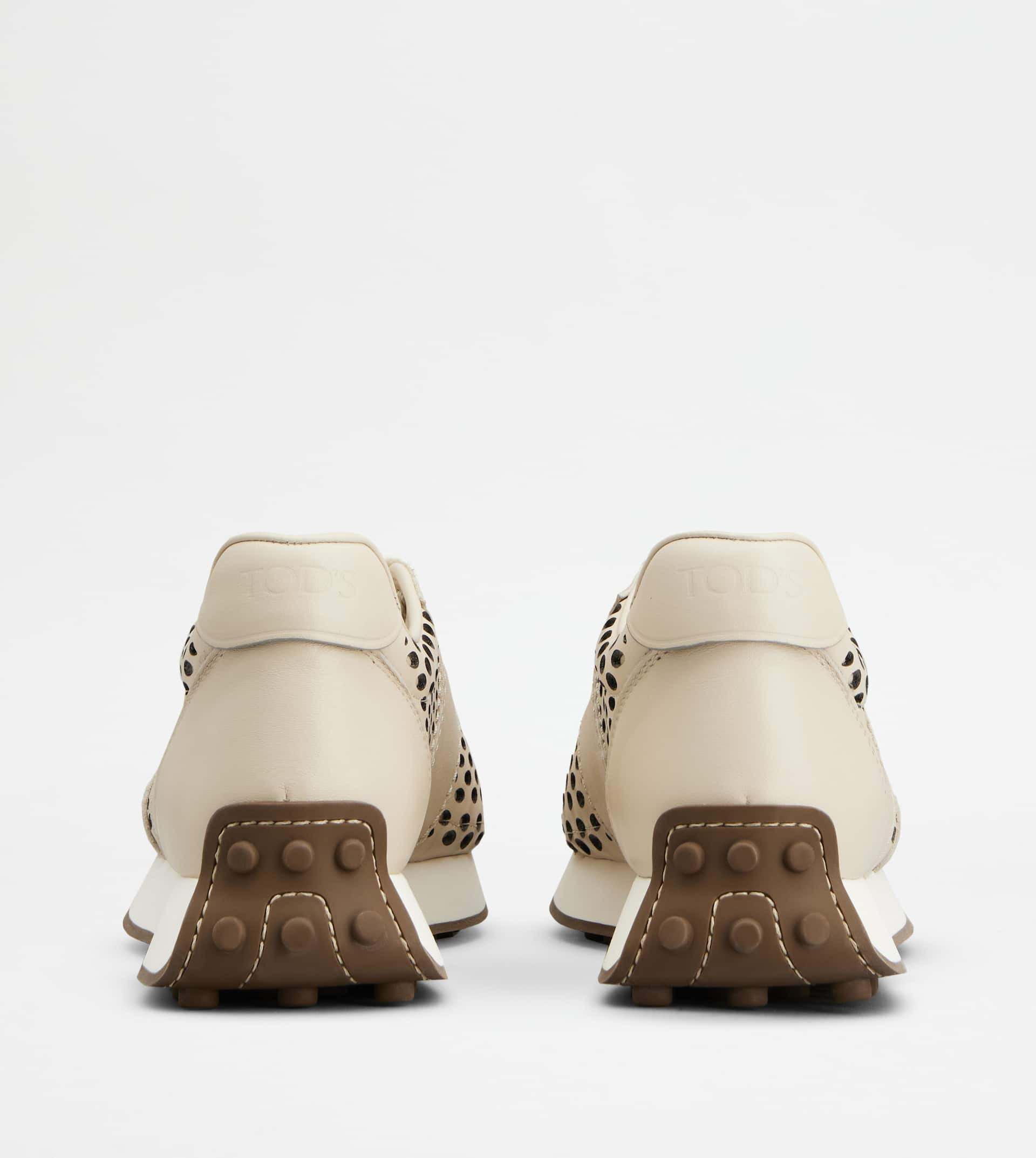 T VINTAGE SNEAKERS IN LEATHER - OFF WHITE - 3