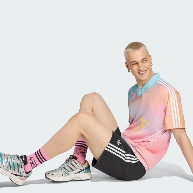 LOVE UNITES 3 STRIPES SHORTS 8